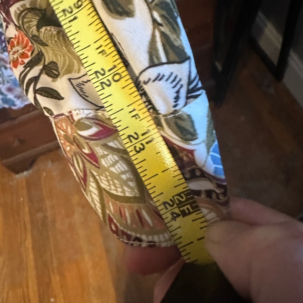 Spense Multicolor Floral Tunic style shirt, semi-sheer. - Picture 7 of 10